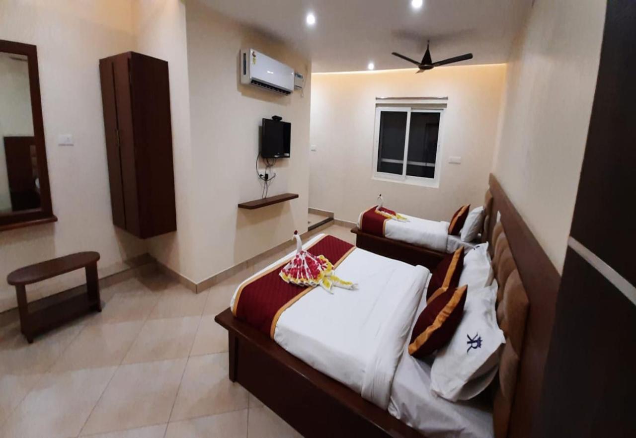 Kalki Residency Hotel Пондичери Екстериор снимка